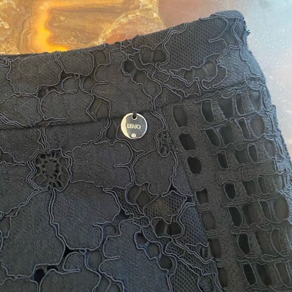 Lui Jo lace skirt, size 42(6) - Picture 8 of 8
